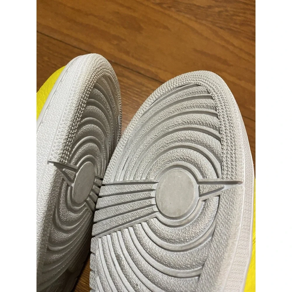 Air Jordan 1 Low SE 